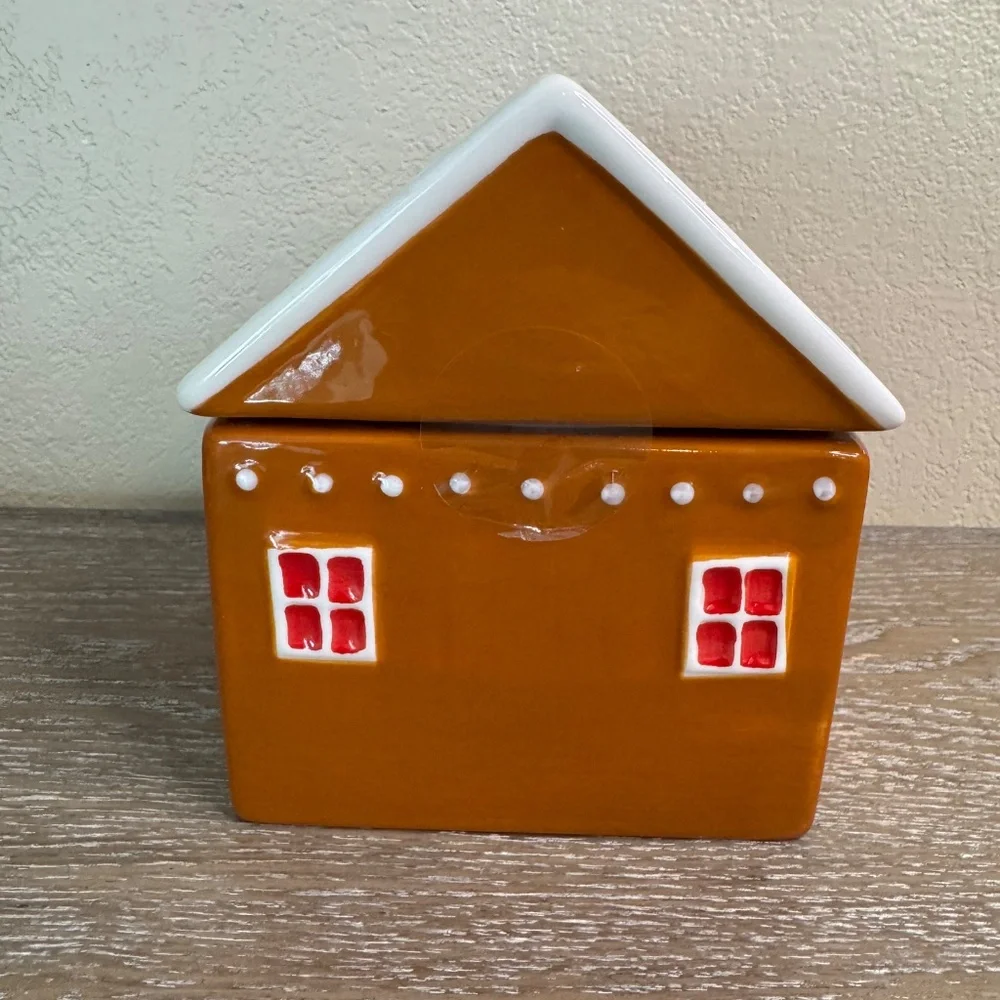 Target 🎯 Novelty Ceramic Cookie Container Gingerbread House